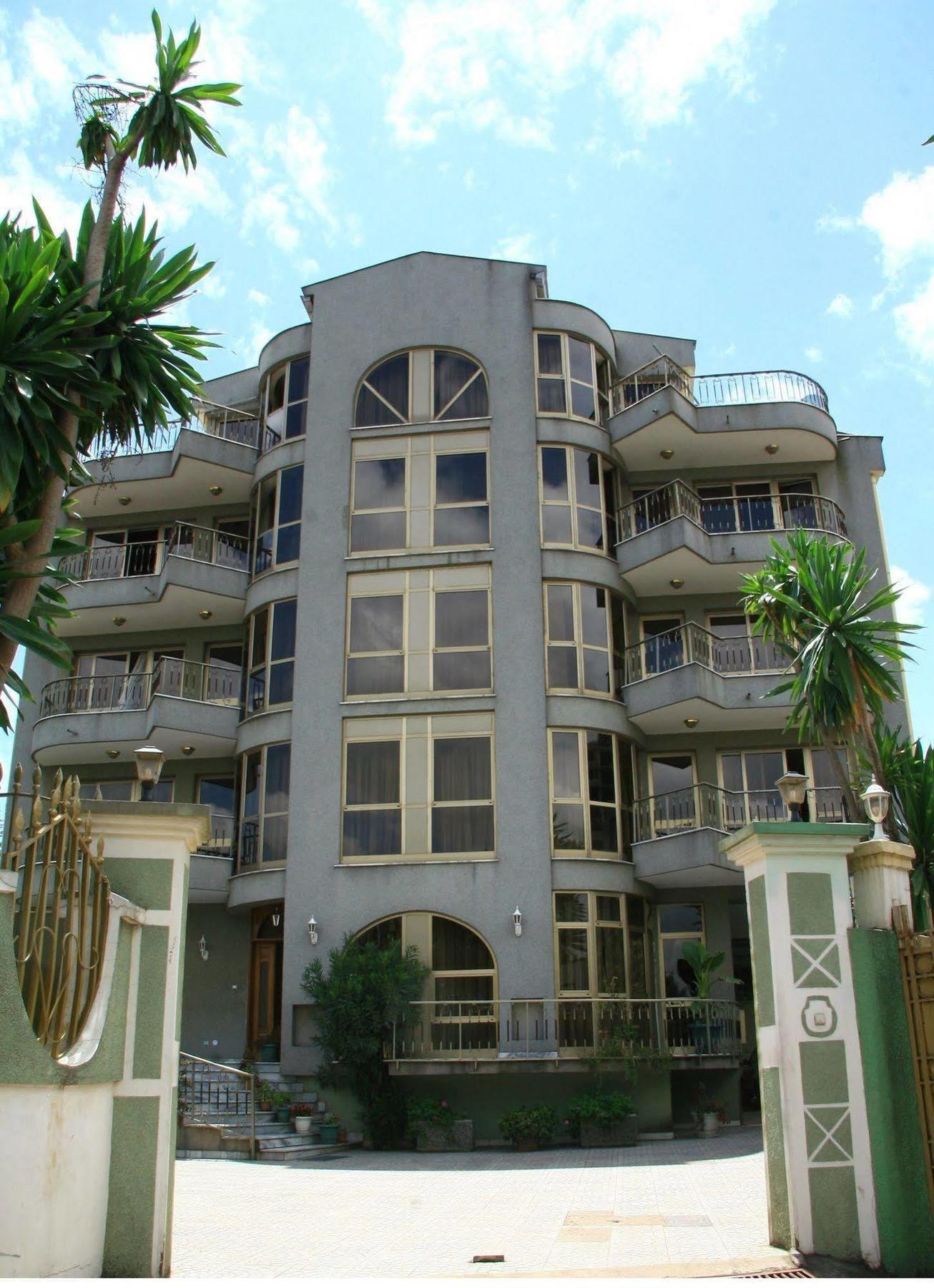 Weygoss Guest House Addis Ababa Exteriör bild